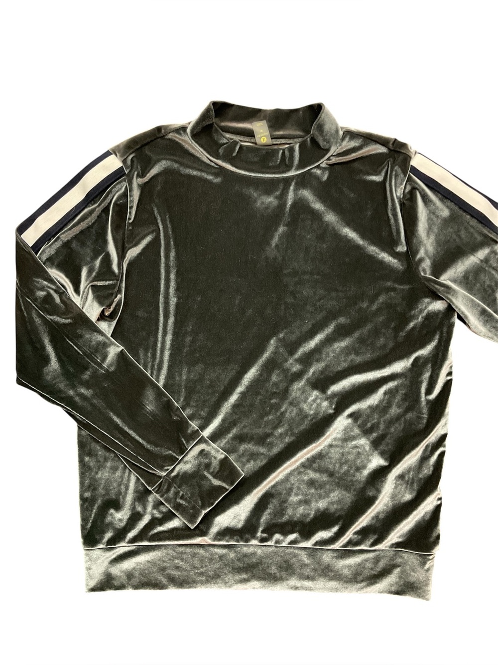 EUC Xersion Gray/Silver Velour Mock Turtleneck